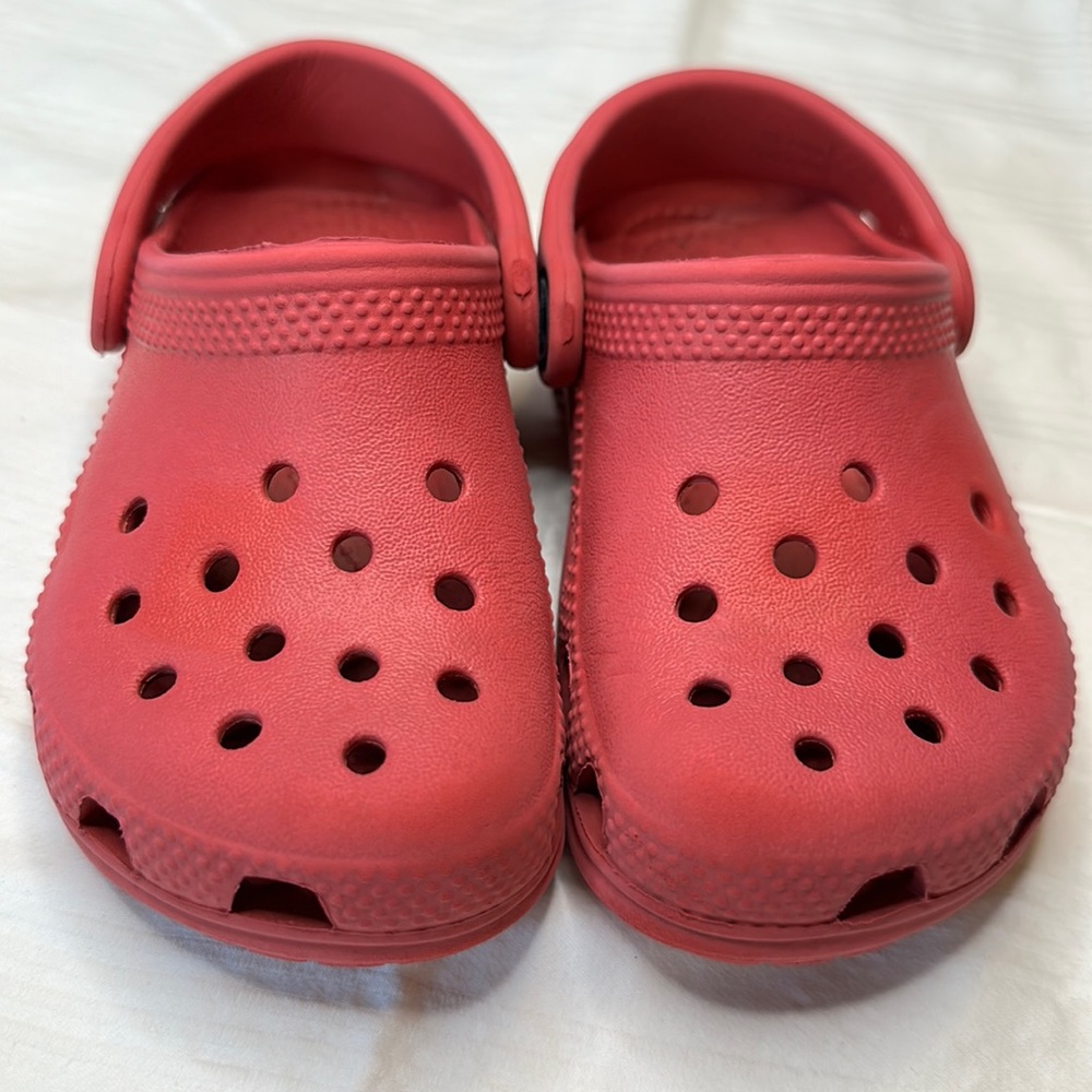 Toddler Crocs- Size 8C- USED- Non Smoking Home- RED